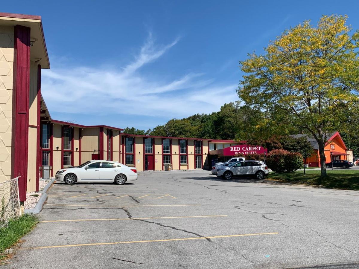 Red Carpet Inn & Suites Ebensburg Eksteriør billede