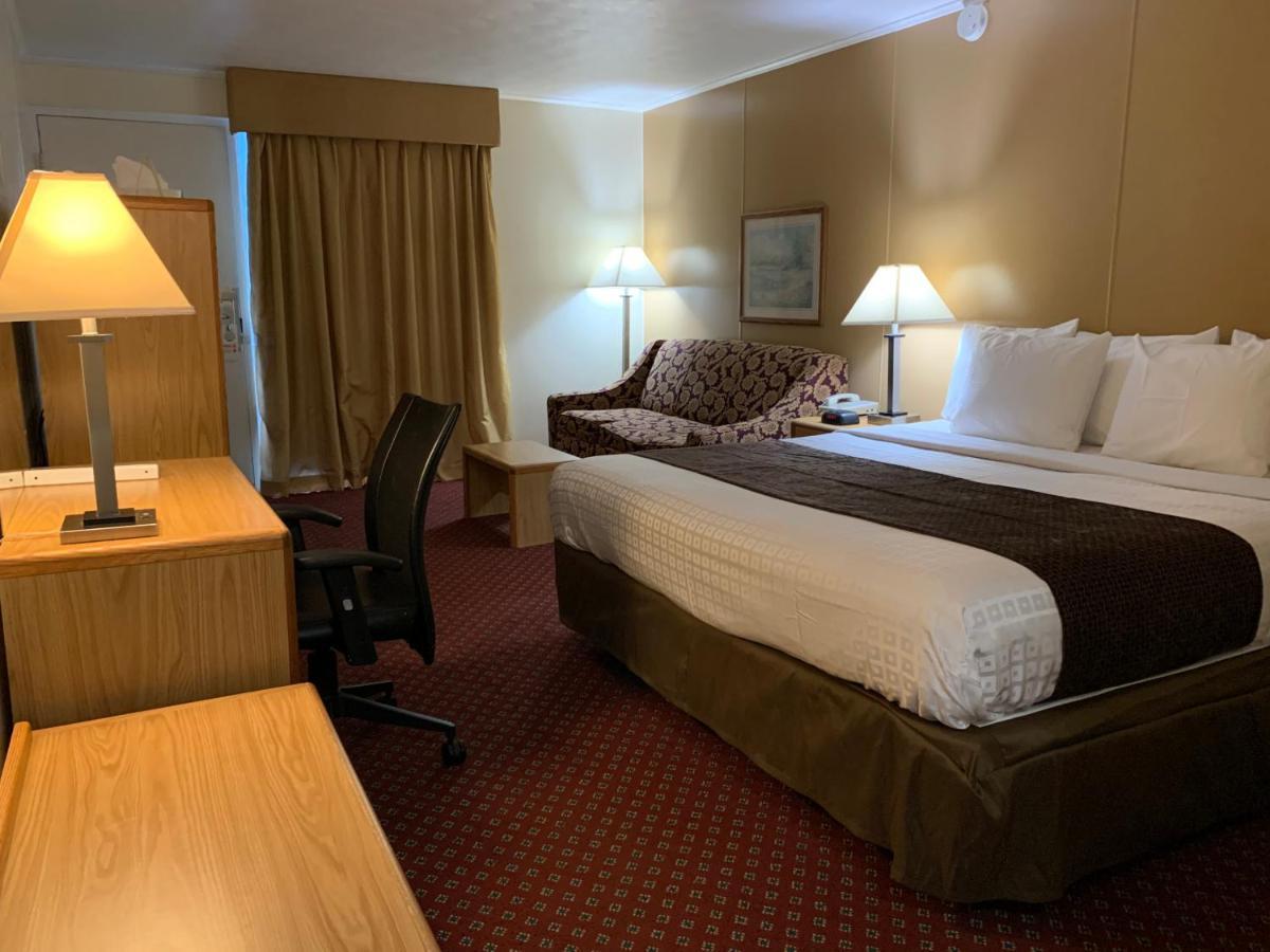 Red Carpet Inn & Suites Ebensburg Eksteriør billede