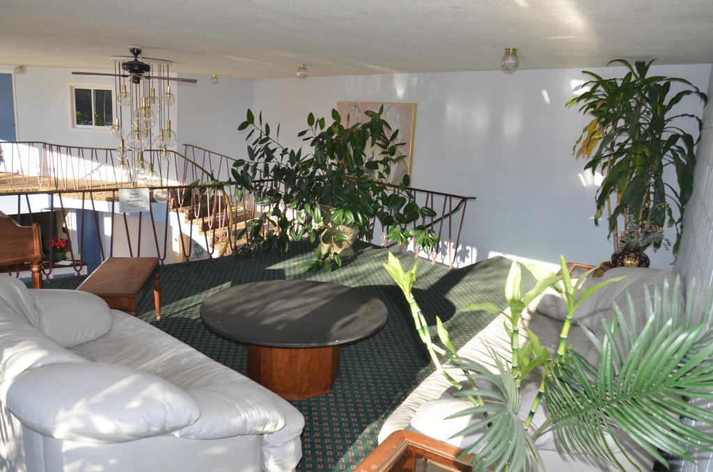 Red Carpet Inn & Suites Ebensburg Eksteriør billede